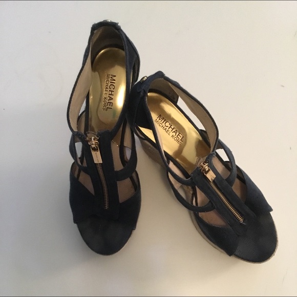 Michael Kors Damita sandals - Picture 2 of 5